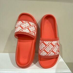 Ugg pool slides womens size 8